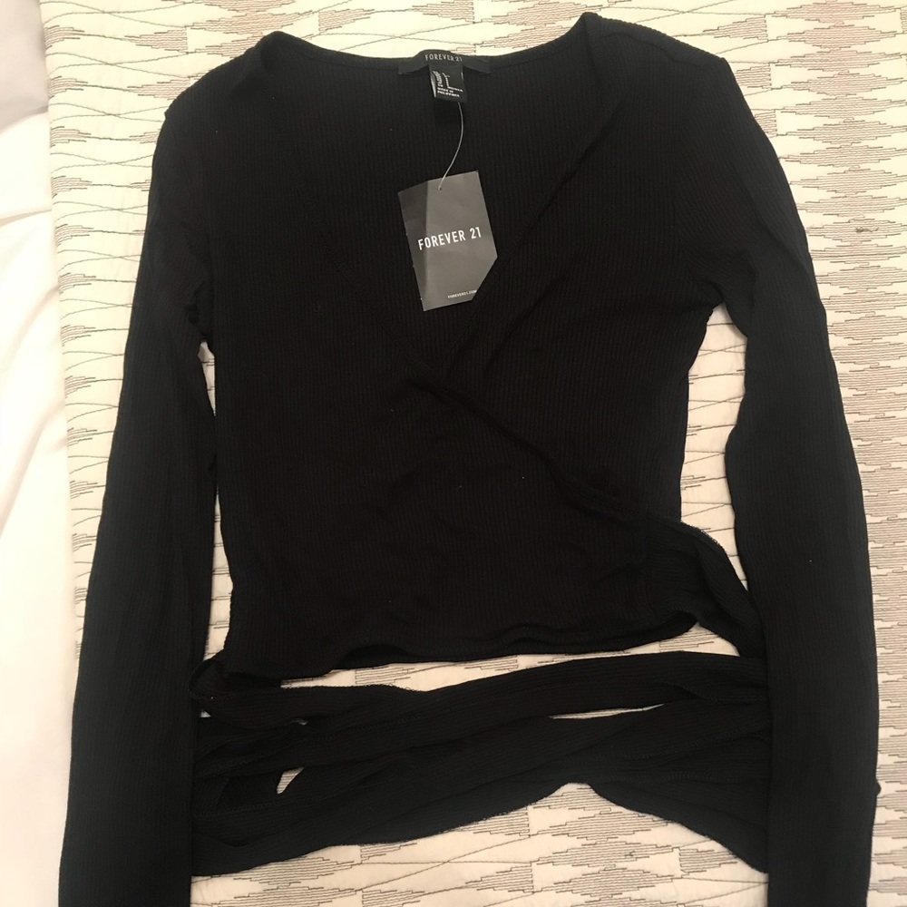 Black crop top